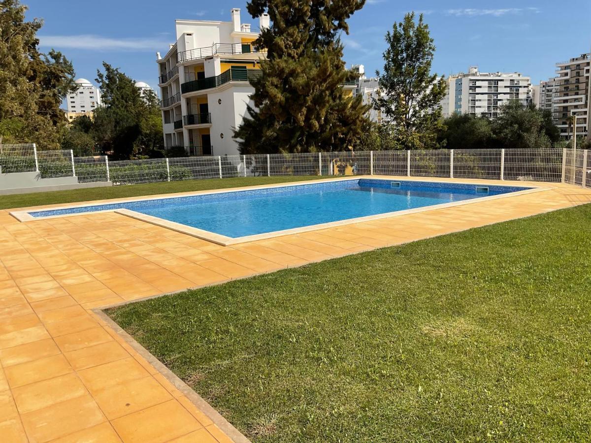 Premium Flat *