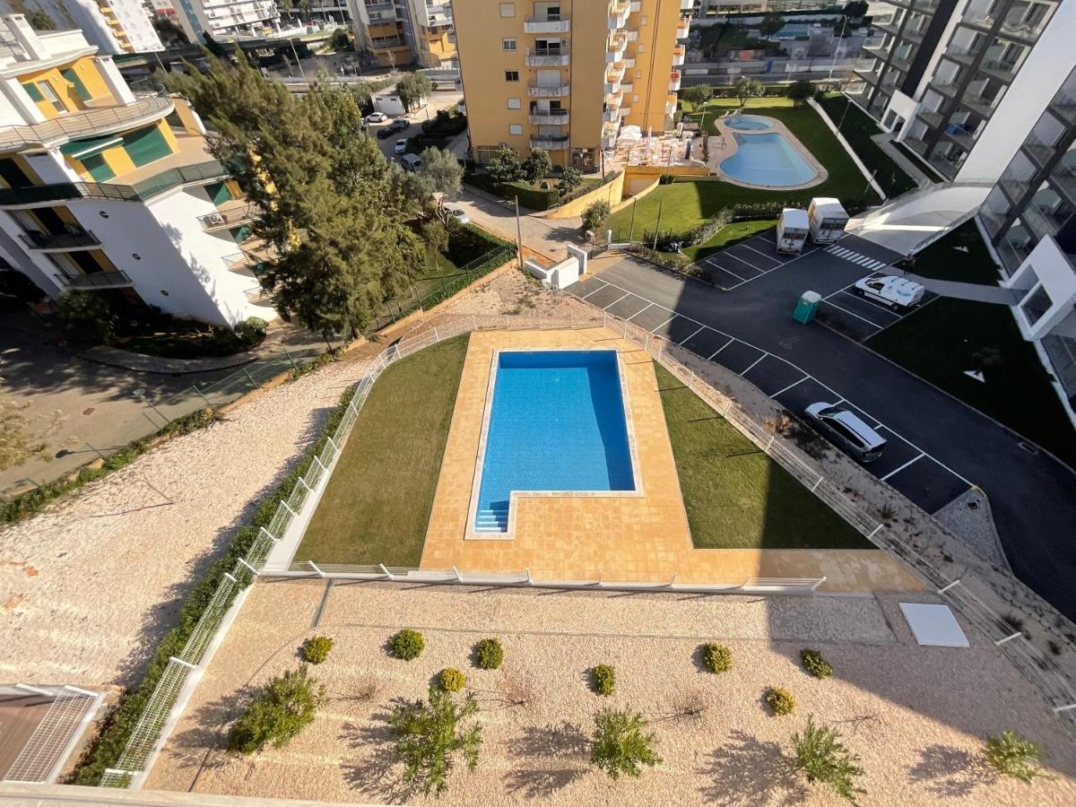 Premium Flat